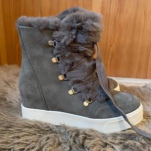 Brand new Steve Madden wedge booties